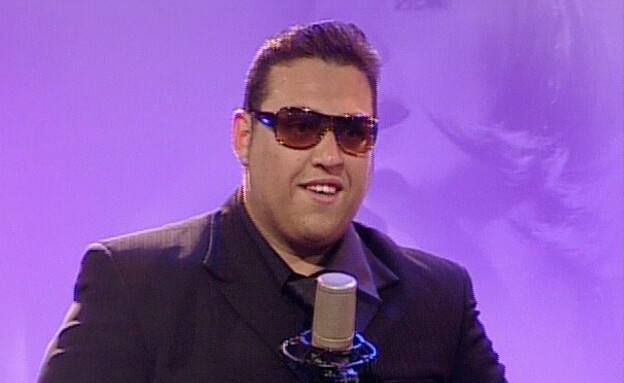 ליאור ששון מרדים את צוות השופטים3847