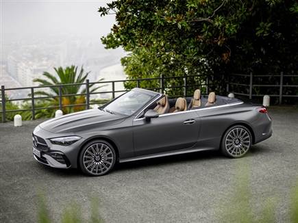 גם מותגי היוקרה עברו שינוי. מרצדס למשל איחדה את דגמי ה-C וה-E קופה (צילום: ספורט 5)