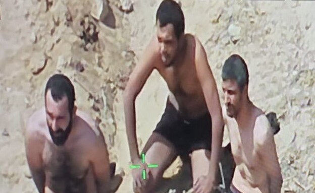 מחבלי חמאס נכנעים בבית חאנון