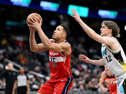 ברוגדון. מחכה לטלפון (Getty) (צילום: ספורט 5)