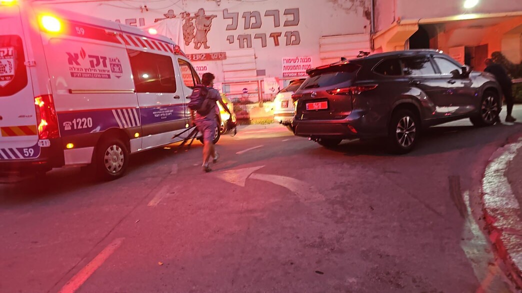 ראשון לציון: שתי נערות נפלו מבניין, מצבן אנוש וקשה ראשון לציון: שתי נערות נפלו מבניין, מצבן אנוש וקשה