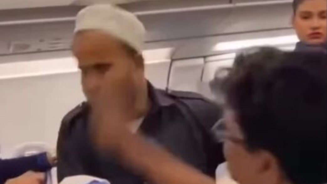 סטר לנוסע בטיסה סטר לנוסע בטיסה