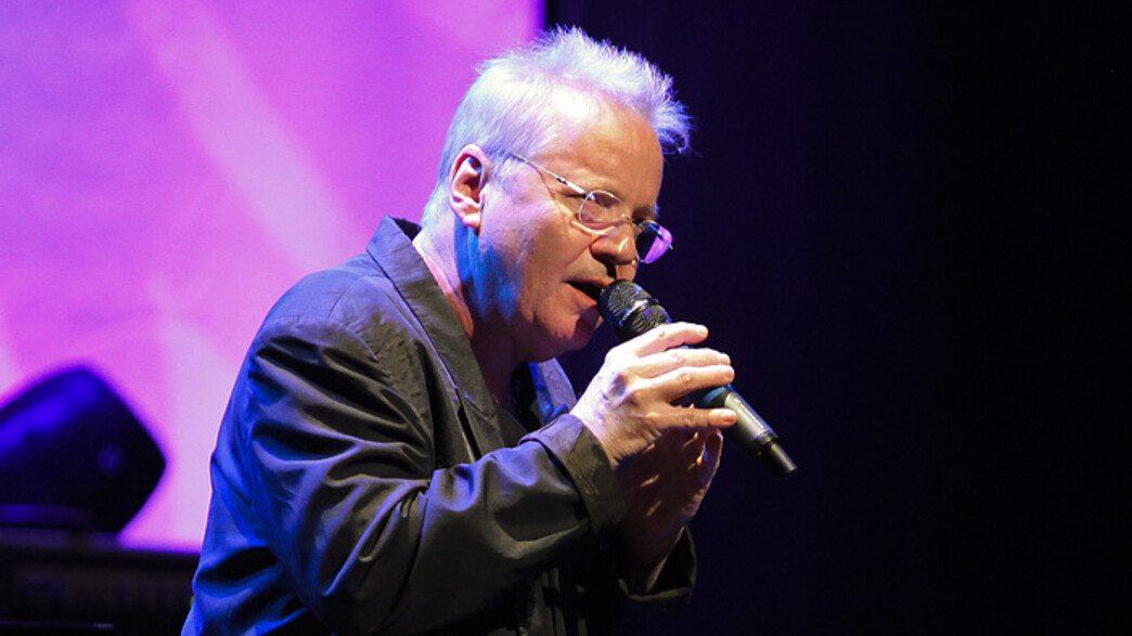 אלון אולארצ'יק, מחווה לגשר הירקון