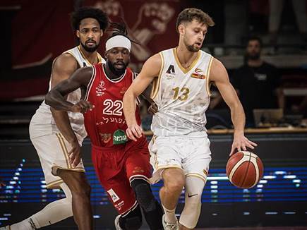 (עודד קרני) (צילום: ספורט 5)