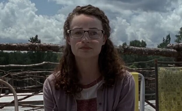 קלי מאק, המתים המהלכים