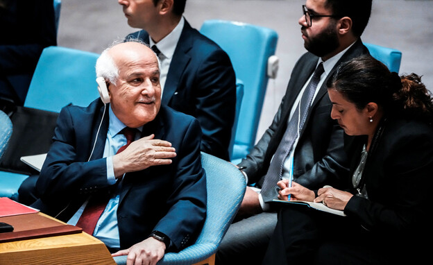 הנציג הפלסטיני ריאד מנסור במועצת הביטחון הנציג הפלסטיני ריאד מנסור במועצת הביטחון