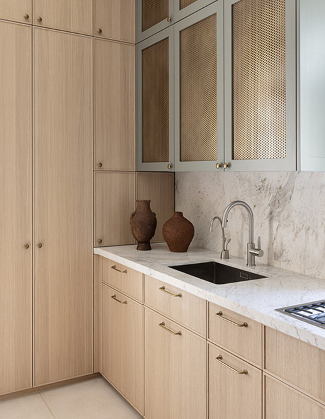 שרון טורין דירה ים תיכוני.ת הלבשה וסטיילינג 