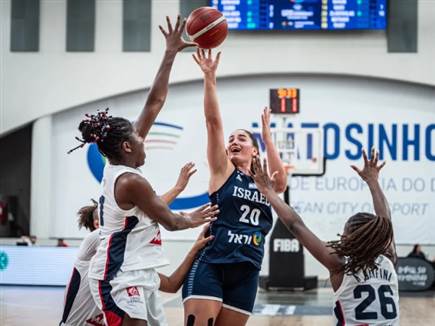 זילברשלג, רק בת 17 (!) (FIBA)