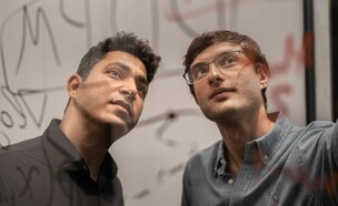 דין לייטרסדורף (מנכ''ל החברה) ומשה שלו (צילום: עמית אלקיים)