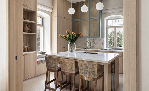 שרון טורין דירה ים תיכוני.ת הלבשה וסטיילינג 