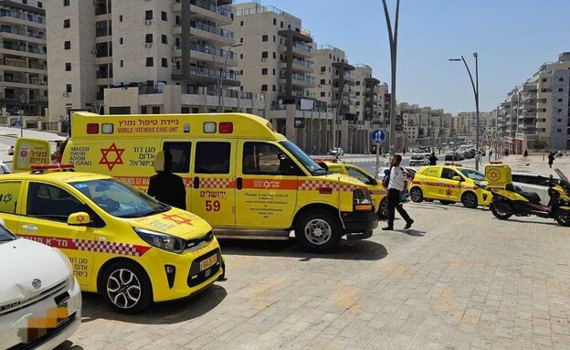 תינוקת במצב קשה לאחר שנחנקה מאוכל בבית שמש (צילום: תיעוד מבצעי מד"א)