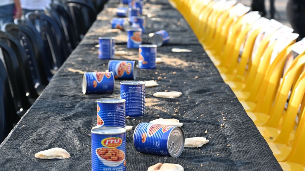 מיצג בכיכר החטופים