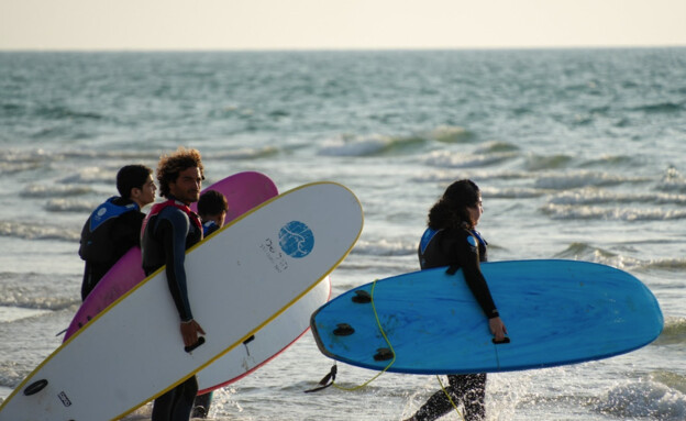 גולשים בים גולשים בים