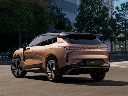 פלאג-אין עם טווח חשמלי מרשים של 200 ק“מ (צילום: ספורט 5)