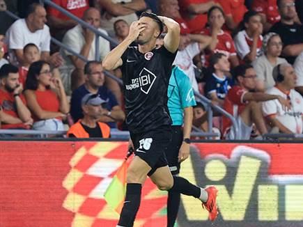 רוטמן ניצל טעות בהגנה (צילום: אלן שיבר)