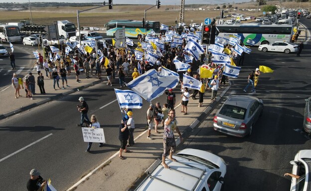 הפגנות בצומת נהלל ביום העצירה