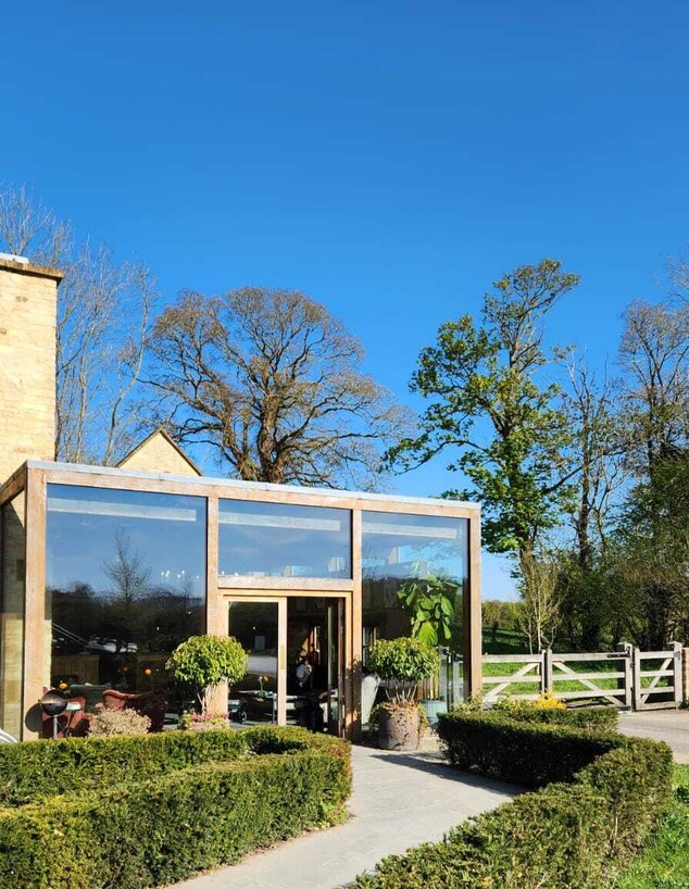 סוהו פארם האוס סוהו פארם האוס