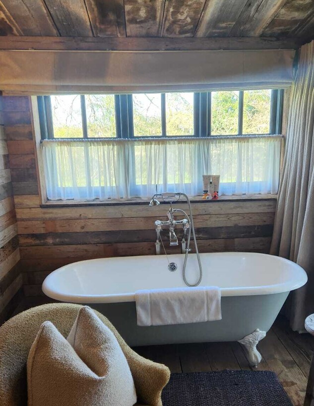 סוהו פארם האוס סוהו פארם האוס