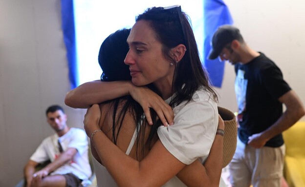 גל גדות ועינב צאנגאוקר (צילום: מטה המשפחות להחזרת החטופים והנעדרים)