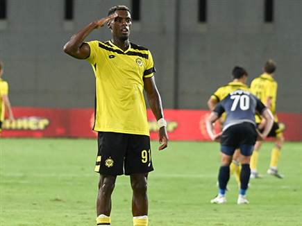 שער יוצא מגדר הרגיל. טבארש (ברני ארדוב) (צילום: ספורט 5)