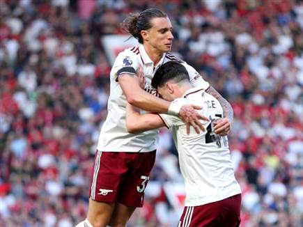 ארסנל. וי ראשון לעונה ואחד חשוב מאוד (Photo by Michael Regan/Getty Images)