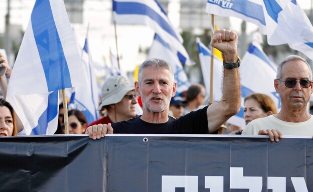 יאיר גולן בצעדת מחאה 