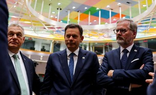 ראש ממשלת צ'כיה פטר פיאלה (צילום: Reuters)