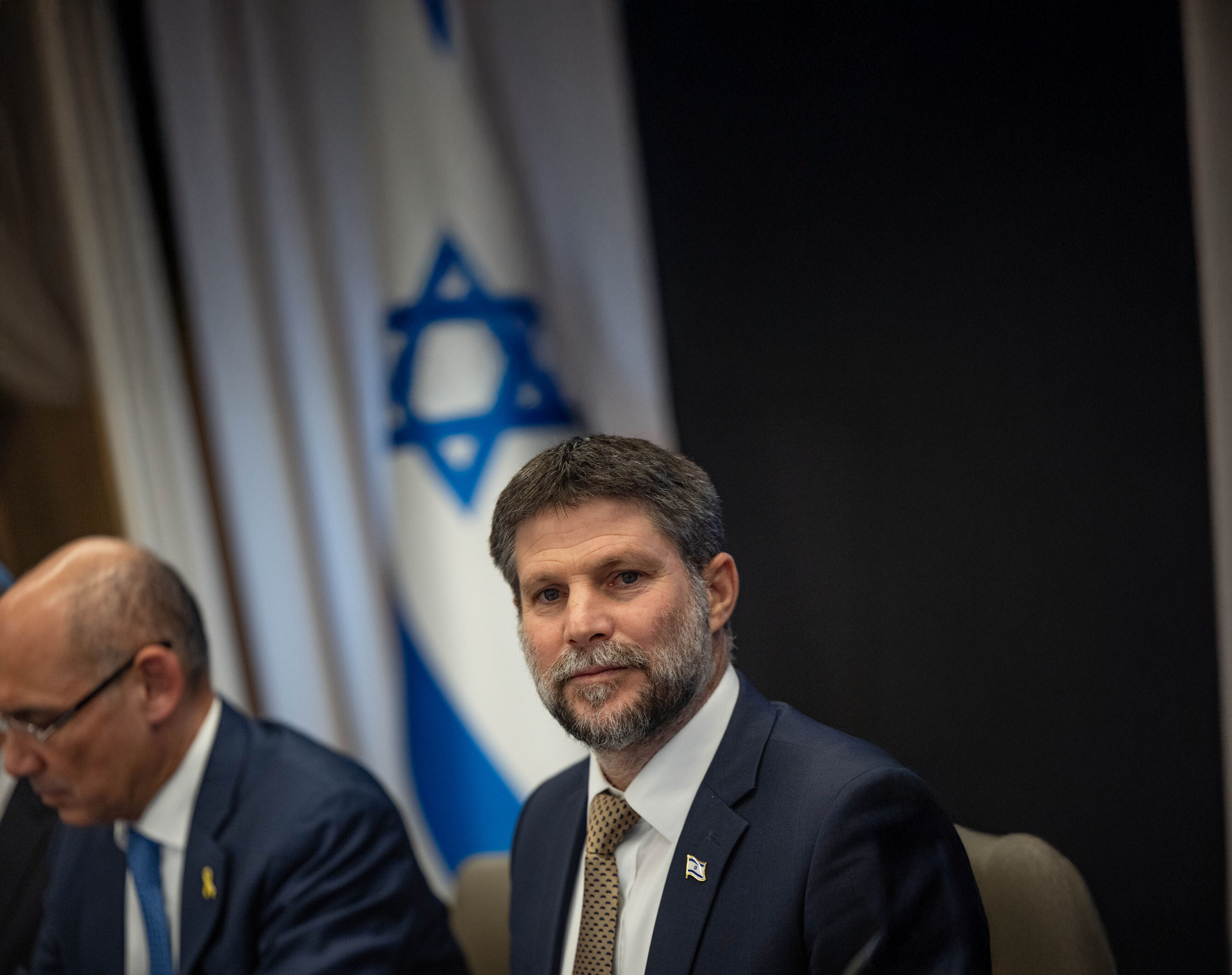 נורמליזציה עבור מדינה פלסטינית? שימשיכו לרכוב על גמלים