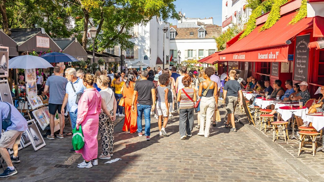 מונמארטר פריז תיירים מונמארטר פריז תיירים