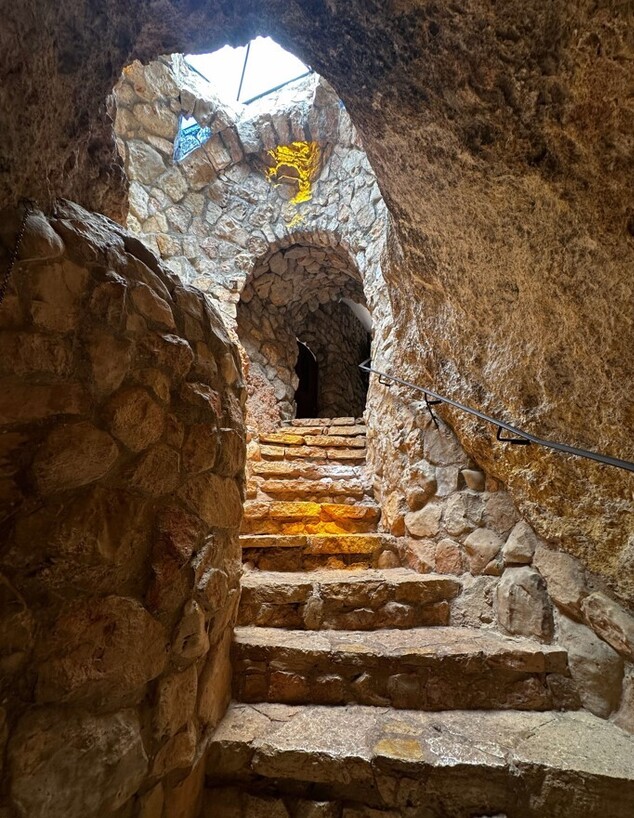 מדרגות מבדד נטופה הררית