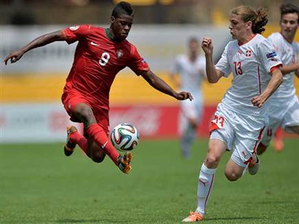 סילבה. שיחק בנבחרות הצעירות של פורטוגל (Sascha Steinbach/Bongarts/