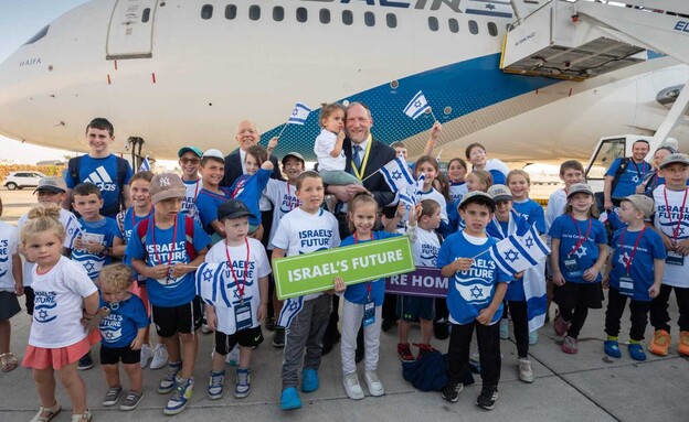 מייסדי נפש בנפש - הרב יהושע פס יחד עם טוני גילברט מייסדי נפש בנפש - הרב יהושע פס יחד עם טוני גילברט