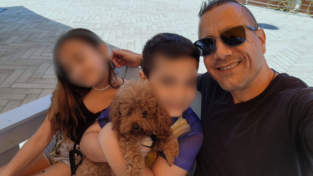 דניאל ויס, ילדיו והכלב צ׳יקו