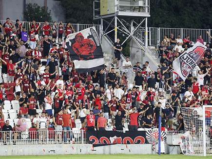 ואוהדי הפועל חיפה קראו קריאות נגד יואב כץ (קובי אליהו)