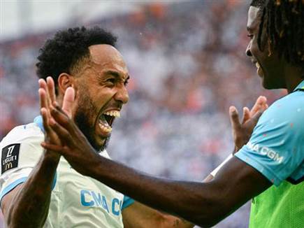 (CHRISTOPHE SIMON/AFP via Getty Images) (צילום: ספורט 5)