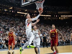 (Photo by Marius Becker/picture alliance via Getty Images) (צילום: ספורט 5)