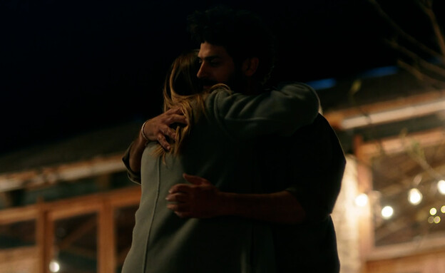 נועה מבינה שהיא עדיין אוהבת את עמוס