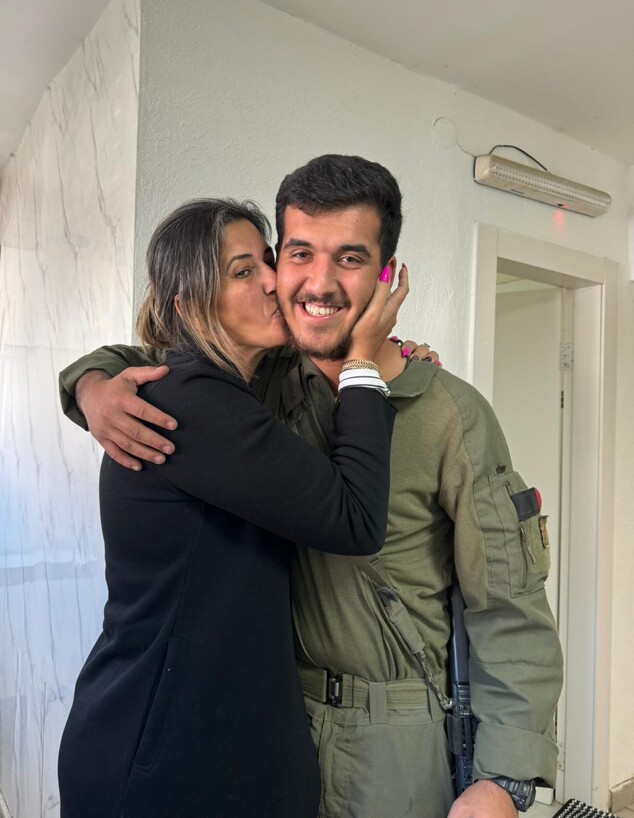 לב השברון: משפחה דואגת לקיום הבן שנפל - רכישת הדירה בה גדל כהנצחה