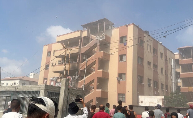 בית החולים נאסר בח'אן יונס (צילום: Reuters)