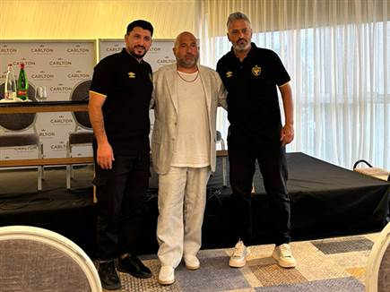 זמן לקבלות. אברמוב, יצחקי וכהן (צילום: ספורט 5)