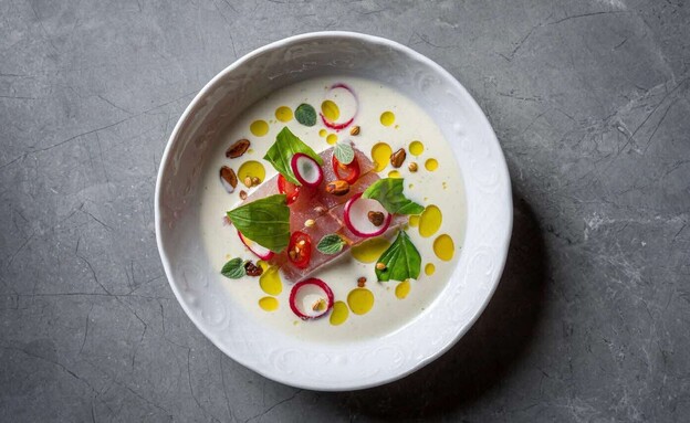 בראנצ' עם אלכוהול ללא תחתית בלונל בראנצ' עם אלכוהול ללא תחתית בלונל