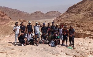 הנערים שעלו לאחרונה לארץ ועכשיו מתגייסים לצה"ל (צילום: בן יקיר)