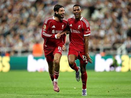 דווקא ההולנדי כבש ראשון (GETTY)