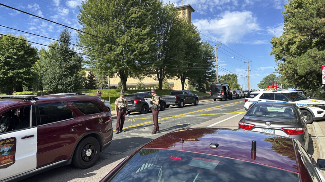 ירי בבית ספר במיניאפוליס