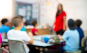 מורה בכיתה (צילום: shutterstock)