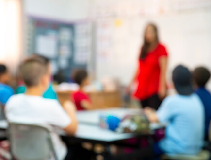תלמידי בית ספר יסודי בנתניה הפיצו סרטון פורנו מזויף עם תמונת המחנכת