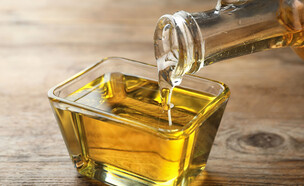 שמן קנולה (צילום: New Africa, shutterstock)