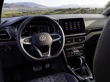 ב“לייף“ יש לוח מחוונים דיגיטלי קטן יותר. על מה עוד תוותרו? (צילום: ספורט 5)