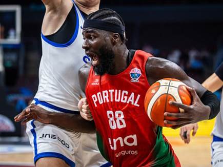 Rokas Lukosevicius/FIBA via Getty Images (צילום: ספורט 5)