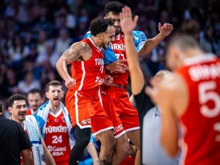 תצוגה טורקית. לארקין (FIBA)